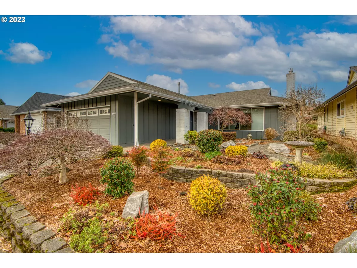 Tigard, OR 97224,10415 SW Century Oak DR