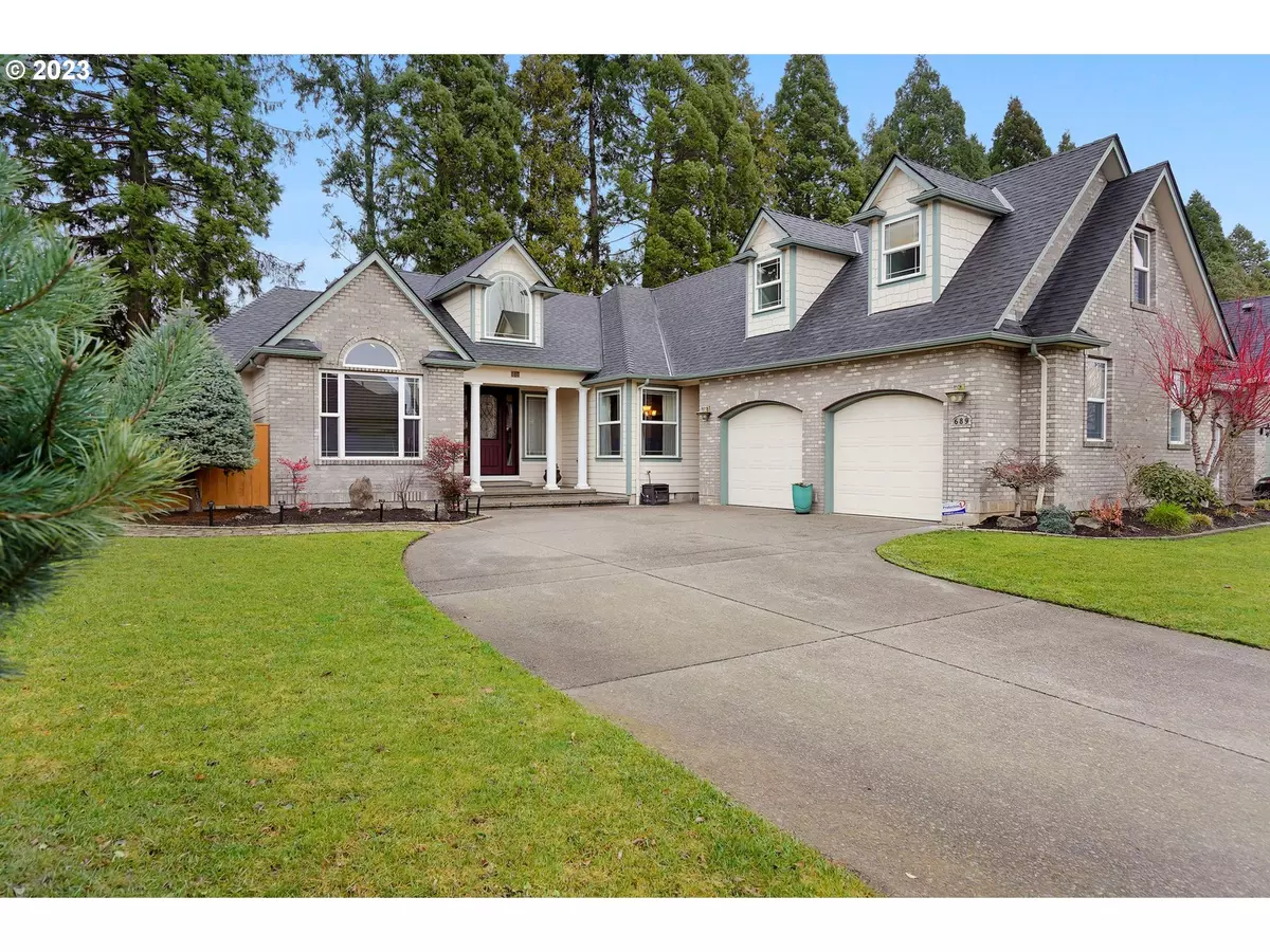 Keizer, OR 97303,689 CRYSTAL SPRINGS LN