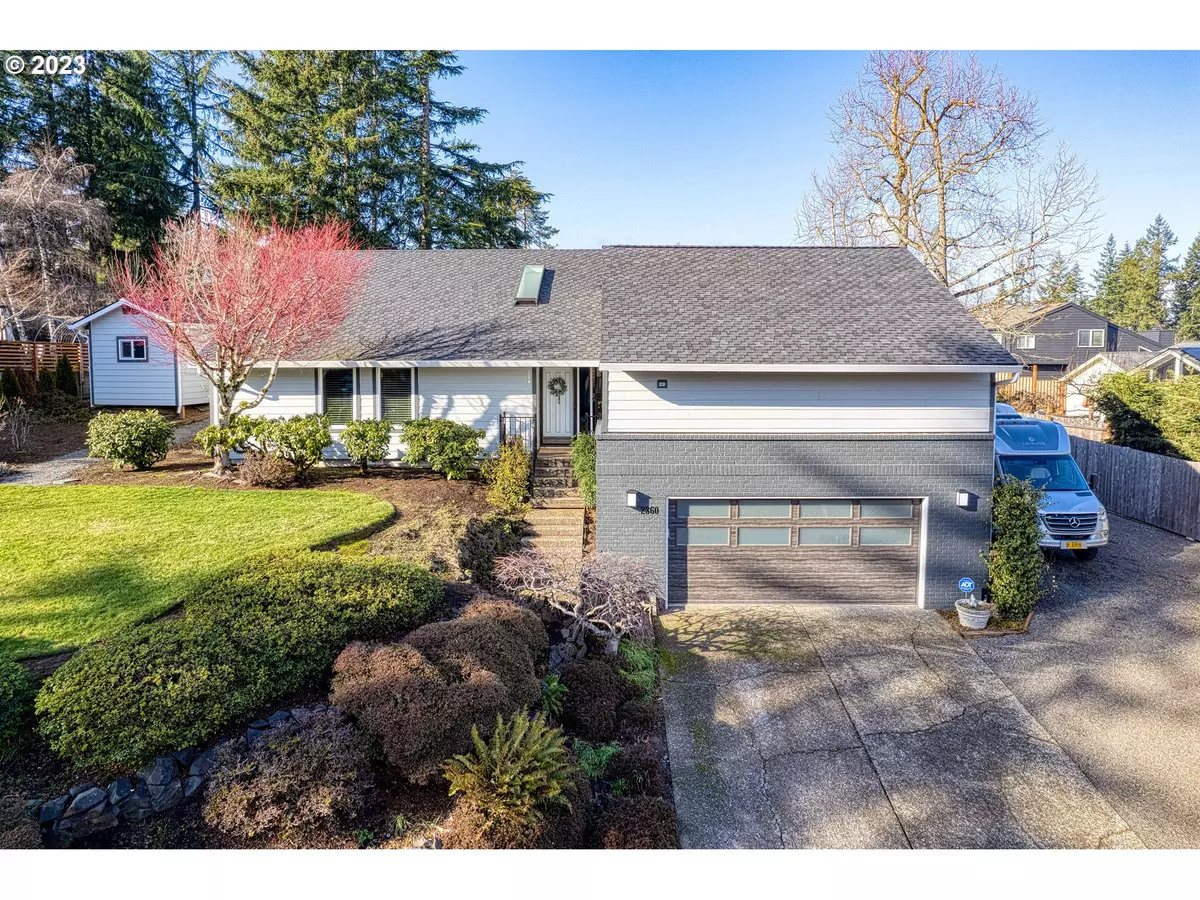 West Linn, OR 97068,2360 PIMLICO DR