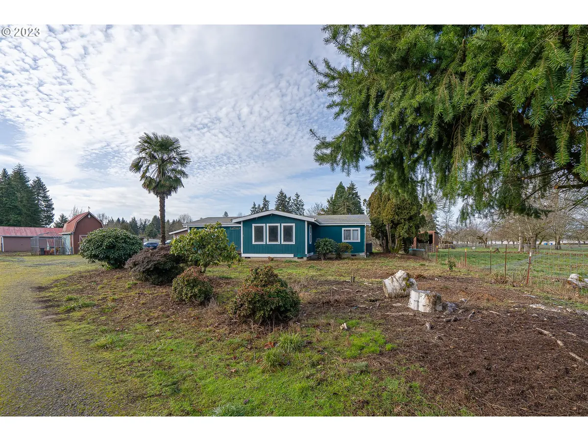 Eugene, OR 97402,27212 CLEAR LAKE RD