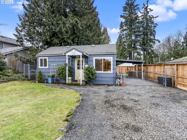 8035 SE PLEASANT HOME RD, Gresham, OR 97080