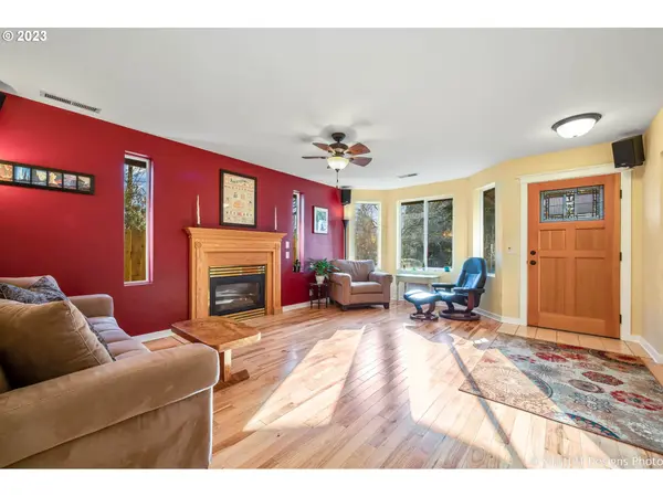 Eugene, OR 97404,1091 WILKES DR