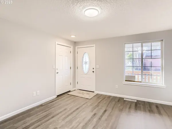 Portland, OR 97236,14168 SE BUSH ST