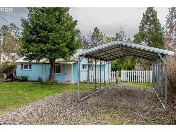 Myrtle Creek, OR 97457,850 NE LILLIAN ST