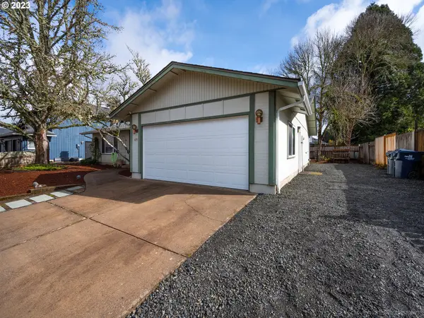 415 67TH ST, Springfield, OR 97478