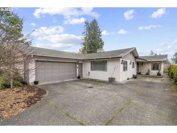 2221 CEDAR PL, Longview, WA 98632