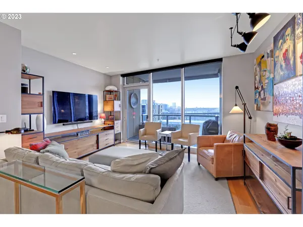 Portland, OR 97239,3570 S RIVER PKWY #1207