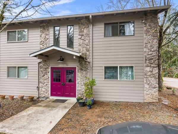 3204 SW CARSON ST, Portland, OR 97219