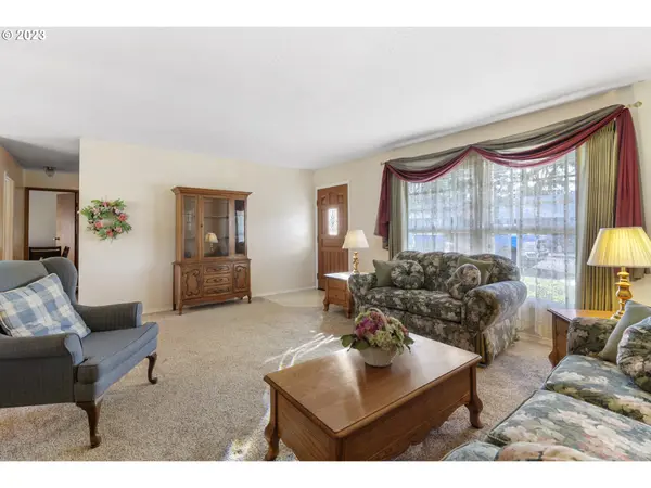 204 SE 197TH AVE, Portland, OR 97233