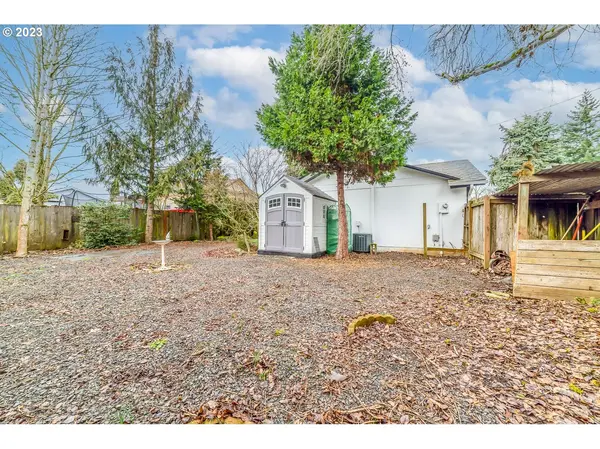 1140 OSTRANDER LN, Cottage Grove, OR 97424