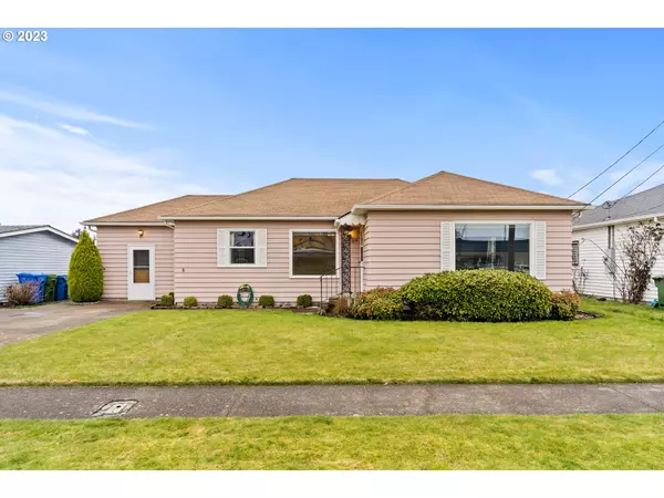 806 W LOCUST ST, Stayton, OR 97383