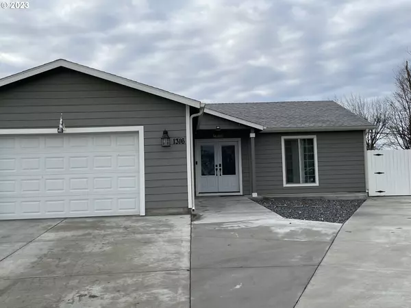 Hermiston, OR 97838,1316 SW SHEA DR