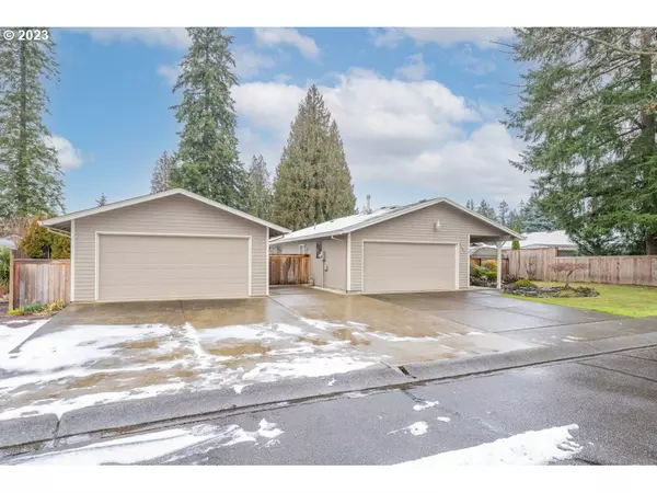 Scappoose, OR 97056,33241 SW MEADOW DR