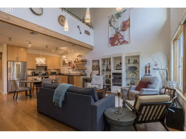 2847 FRIENDLY ST, Eugene, OR 97405