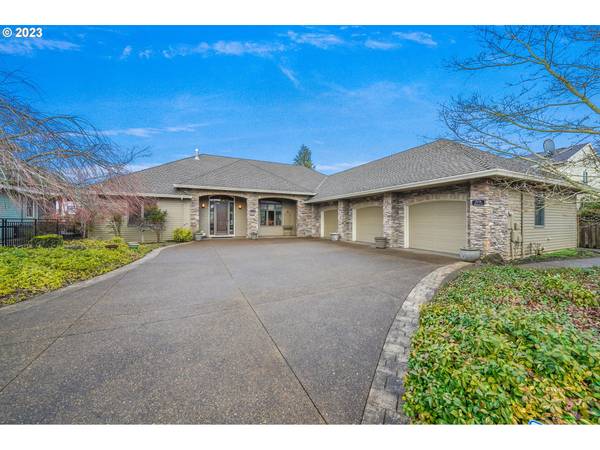 2536 MERIDIAN CT, Woodburn, OR 97071