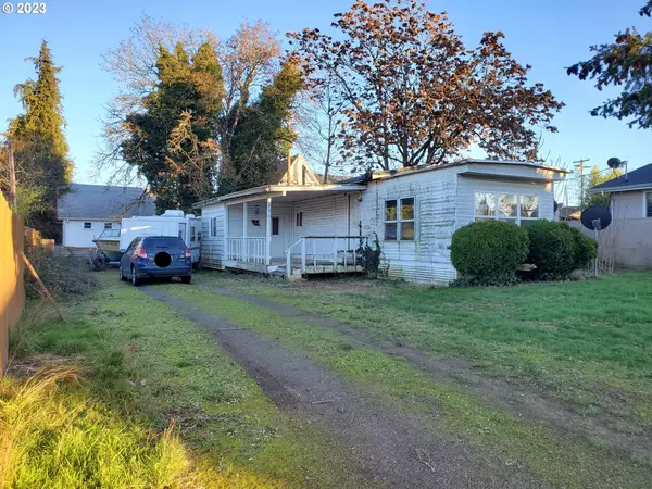 156 Cedar ST, Yoncalla, OR 97499