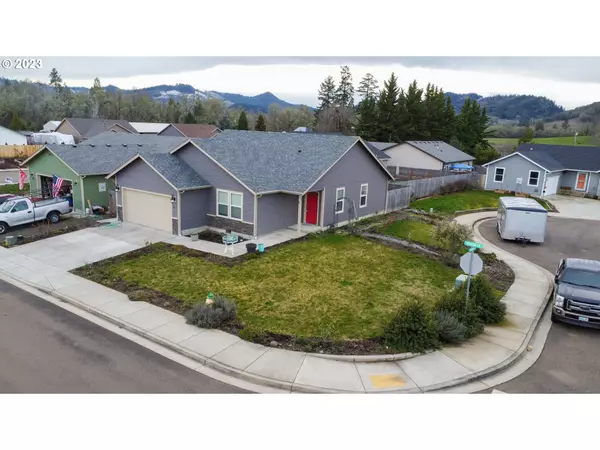 110 TERESA LN, Winston, OR 97496