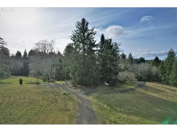 40139 Frog Pond LN, Astoria, OR 97103