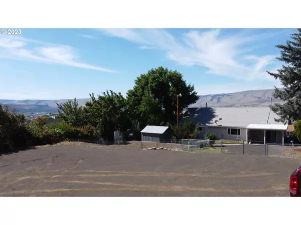 The Dalles, OR 97058,2430 E 12TH