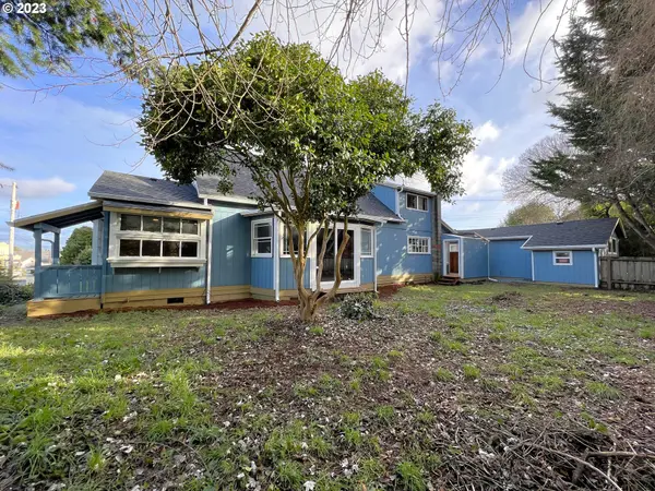 Coos Bay, OR 97420,687 DONNELLY AVE