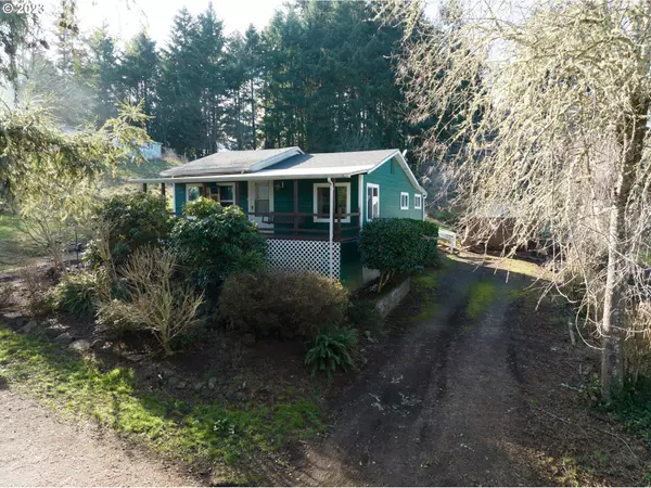 649 CHARLES ST, Yoncalla, OR 97499