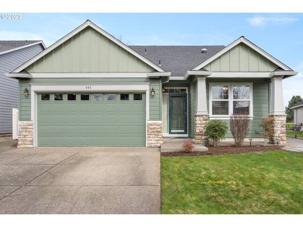 593 FAIRWOOD CRES, Woodburn, OR 97071