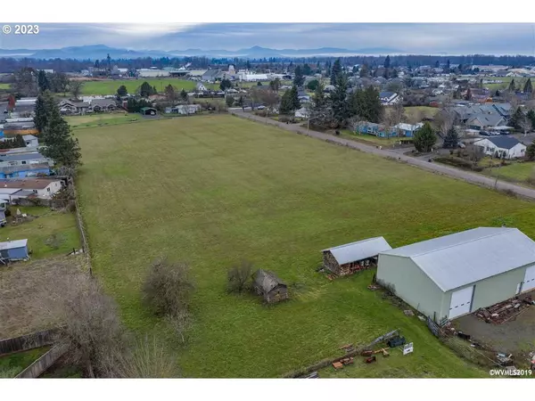 Harrisburg, OR 97446,930 SOMMERVILLE LOOP