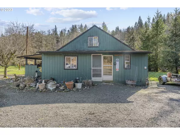 Kelso, WA 98626,303 N GOBLE CREEK RD