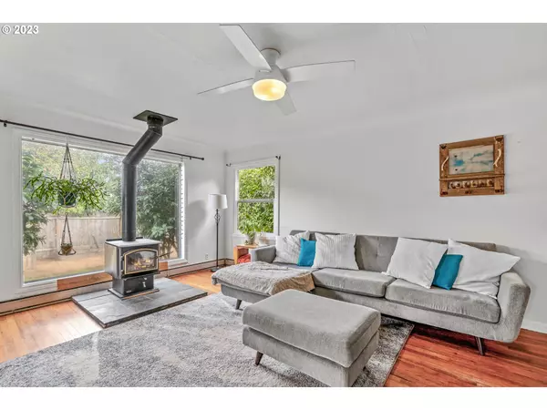 Eugene, OR 97402,3048 ROYAL AVE