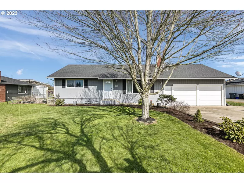 965 SOMMERVILLE LOOP, Harrisburg, OR 97446