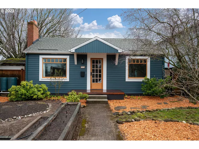 7334 N MOBILE AVE, Portland, OR 97217