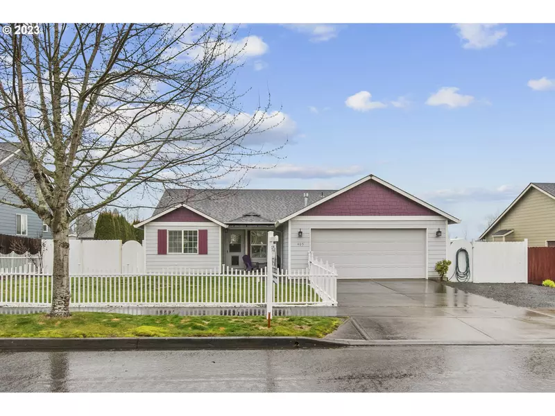 405 LAVENDER ST, Silverton, OR 97381