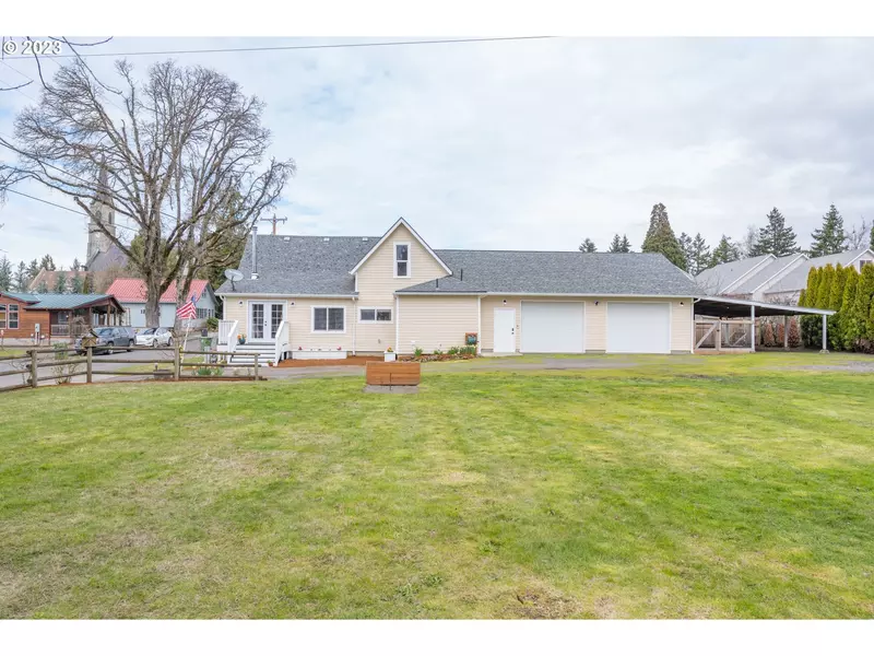 390 LEO ST, Mt Angel, OR 97362