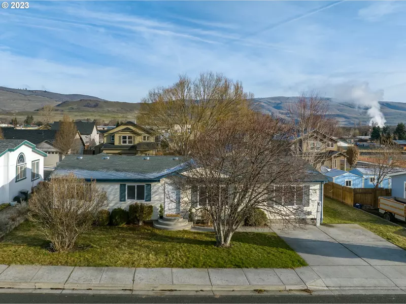 943 FLORAL ST, The Dalles, OR 97058