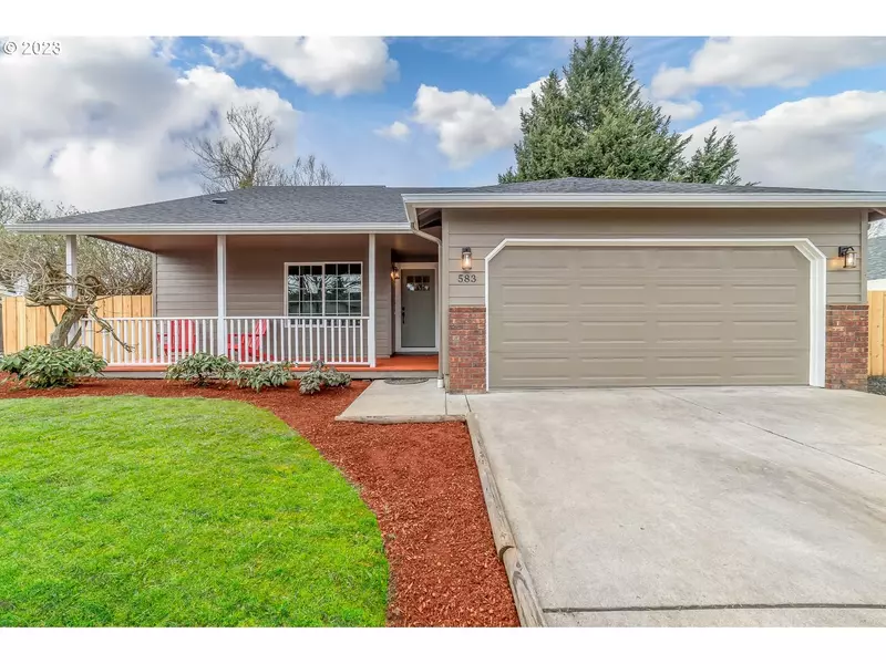 583 N 1ST ST, Creswell, OR 97426