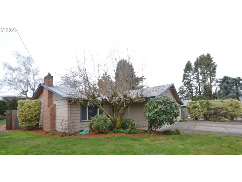 5101 JOAN DR N, Keizer, OR 97303