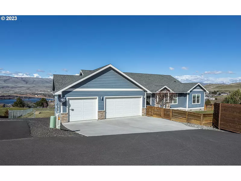 1301 LAMBERT ST, The Dalles, OR 97058