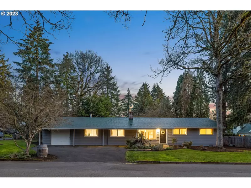 17635 DEEMAR WAY, Lake Oswego, OR 97035