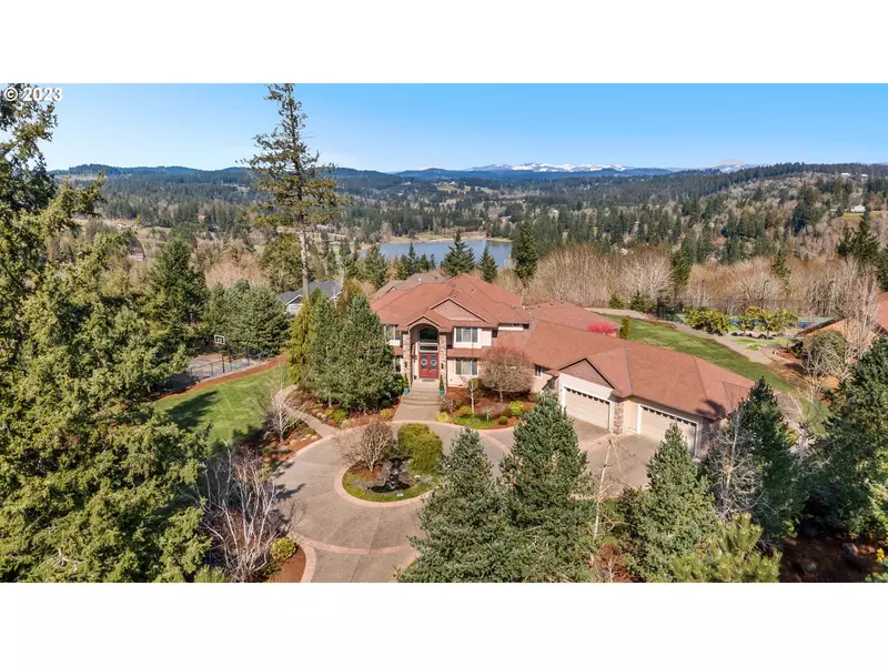 20604 S MONPANO OVERLOOK DR, Oregon City, OR 97045