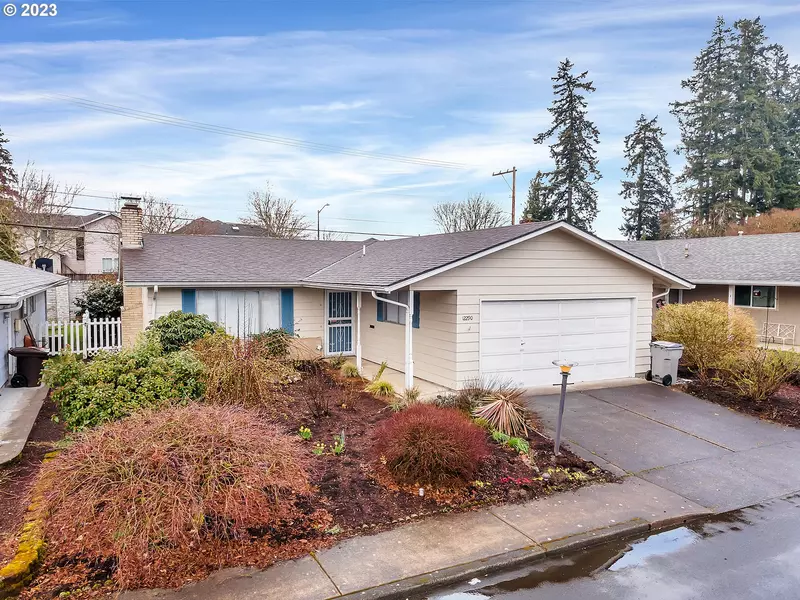 12290 SW KING RICHARD DR, King City, OR 97224