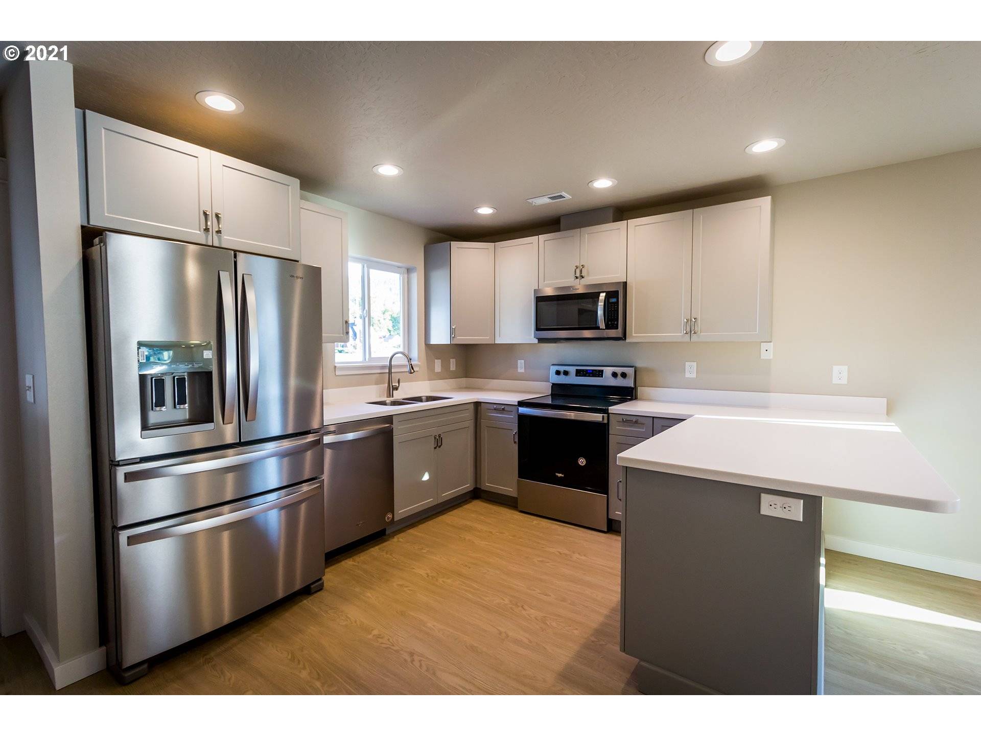 Springfield, OR 97478,156 65th PL