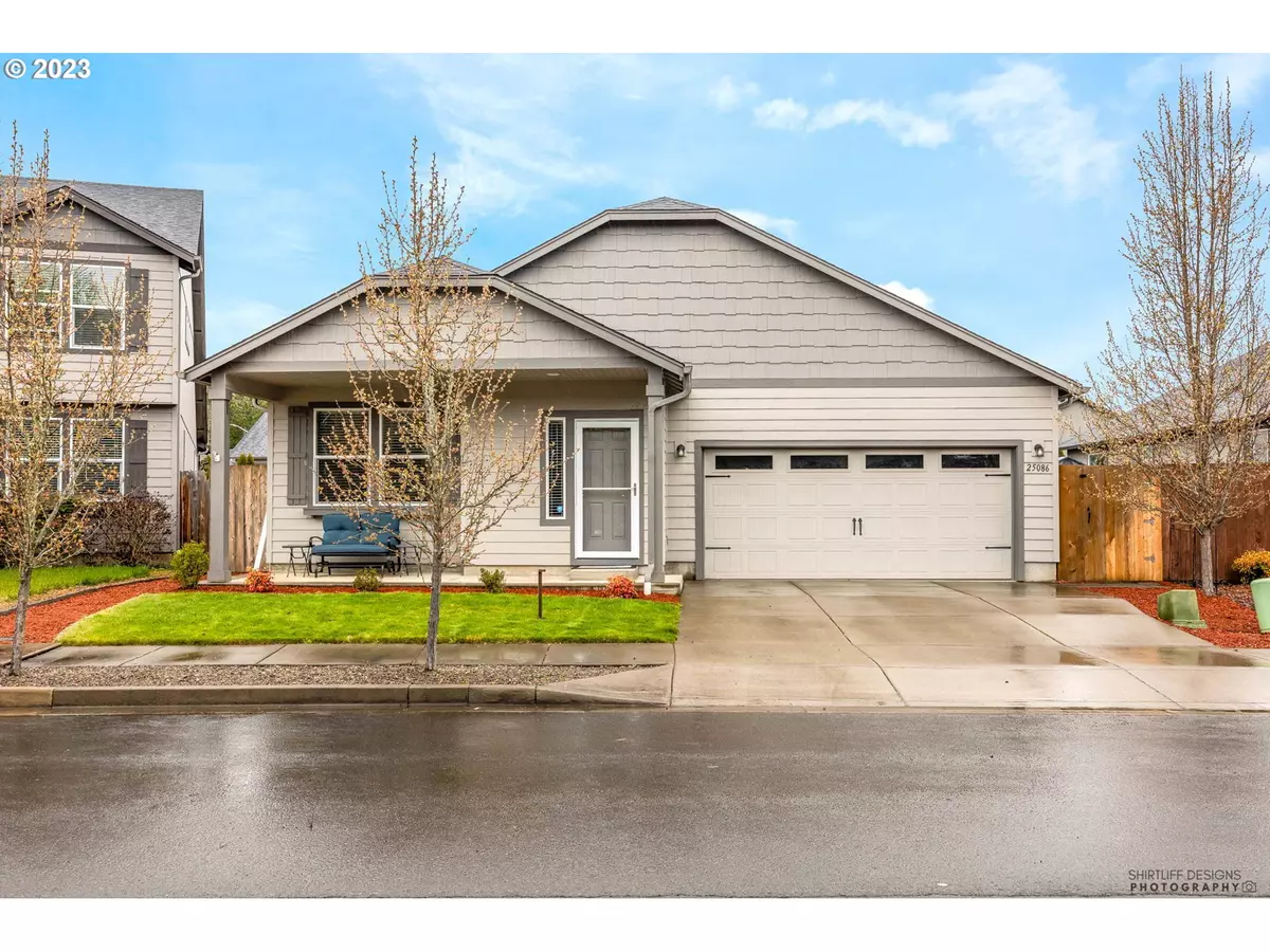 Veneta, OR 97487,25086 SUN RIDGE WAY