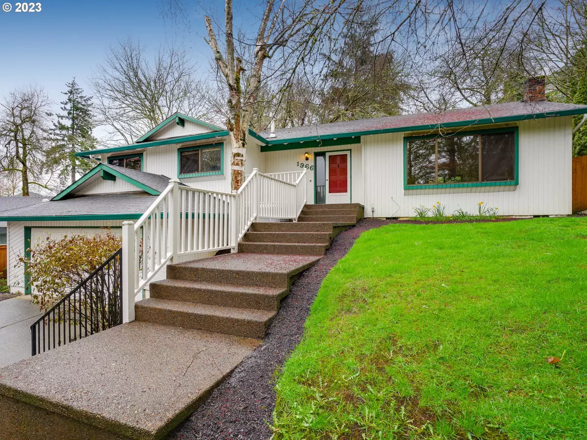 Lake Oswego, OR 97034,1966 WEMBLEY PL