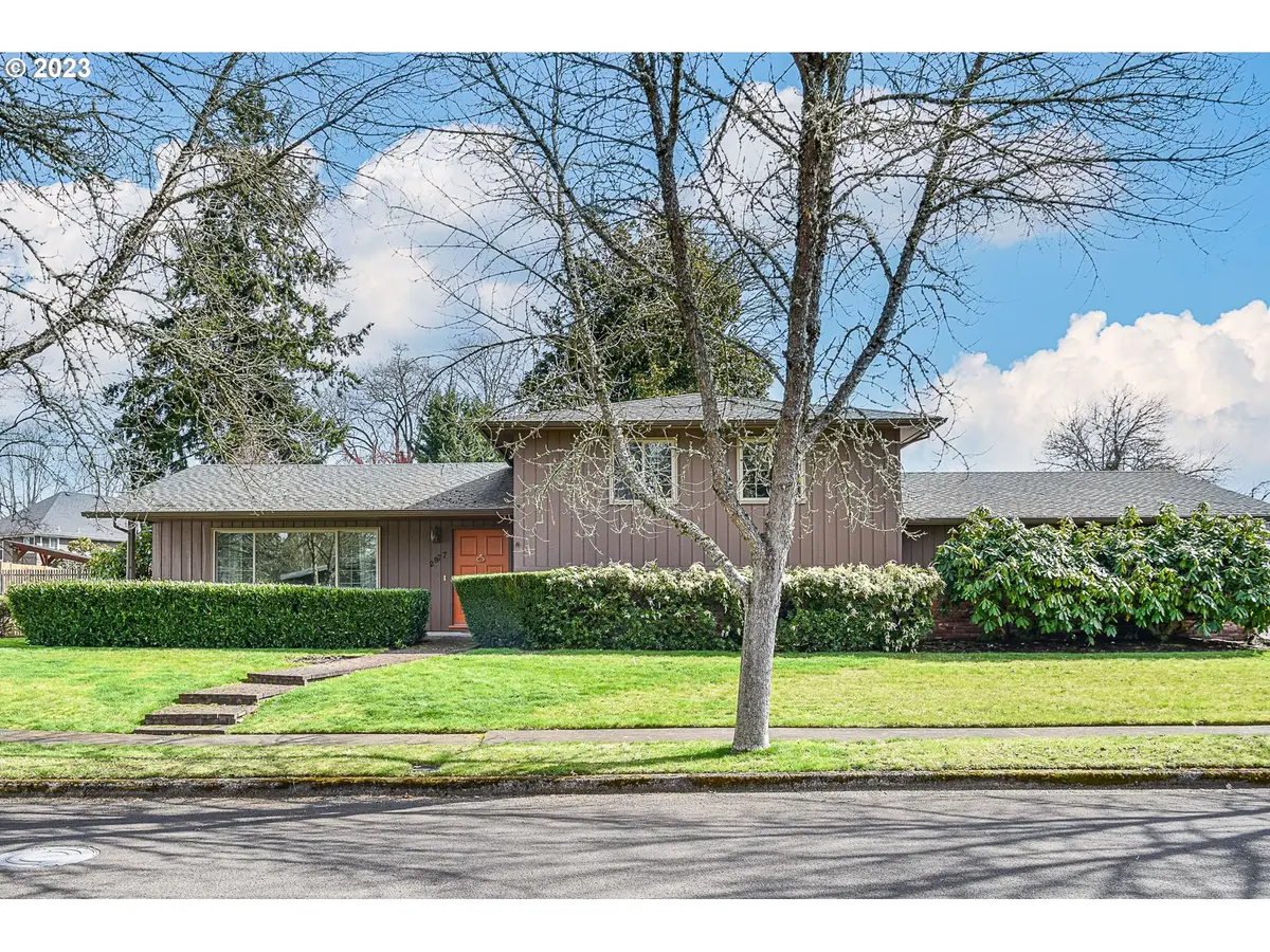 Eugene, OR 97404,2977 Lenox ST