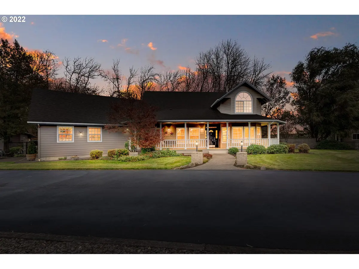 Eugene, OR 97402,28244 EDGEWATER DR