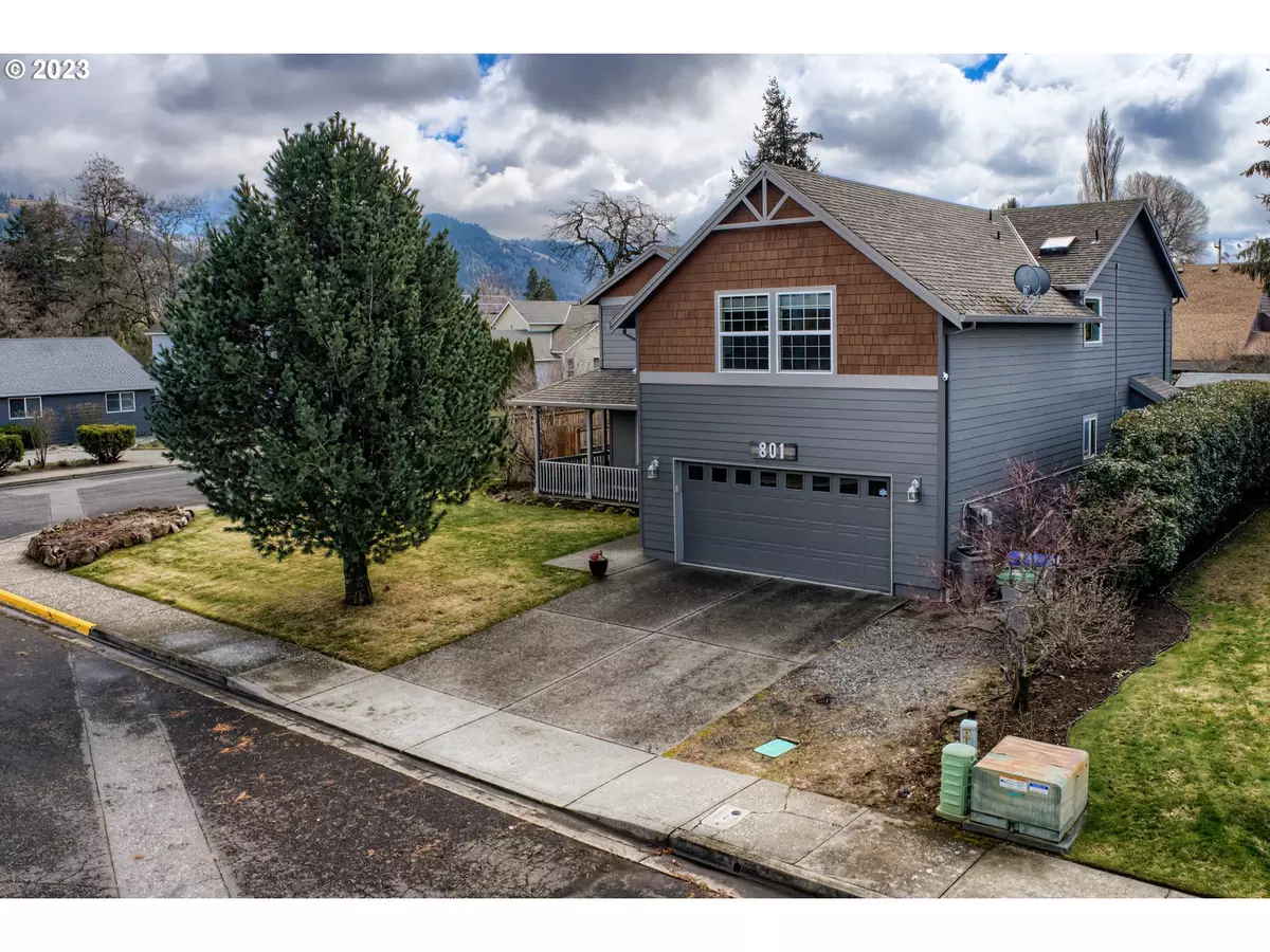 Hood River, OR 97031,801 KROPP CT