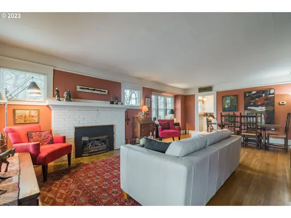 1192 JACKSON ST, Eugene, OR 97402