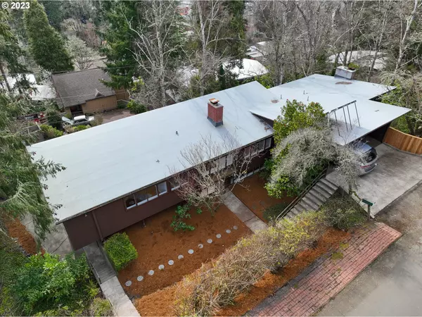 2382 MALABAR DR, Eugene, OR 97403