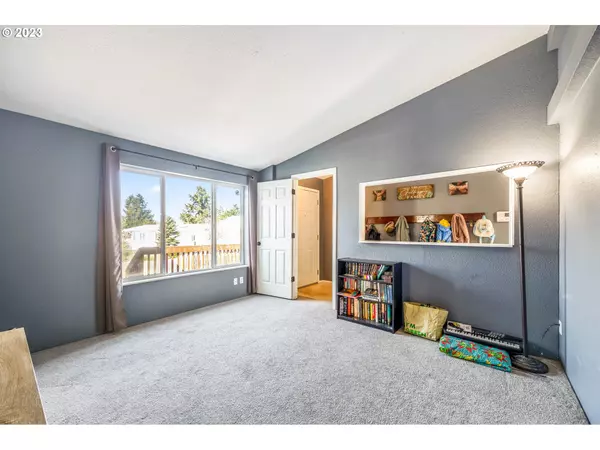 Sweet Home, OR 97386,4998 LARCH CT