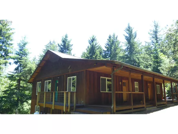 39930 PLACE RD, Fall Creek, OR 97438